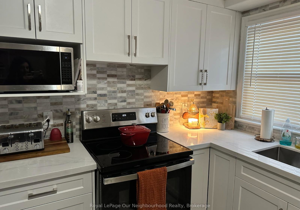 855-simcoe-street-n-oshawa-ontario-e13666300