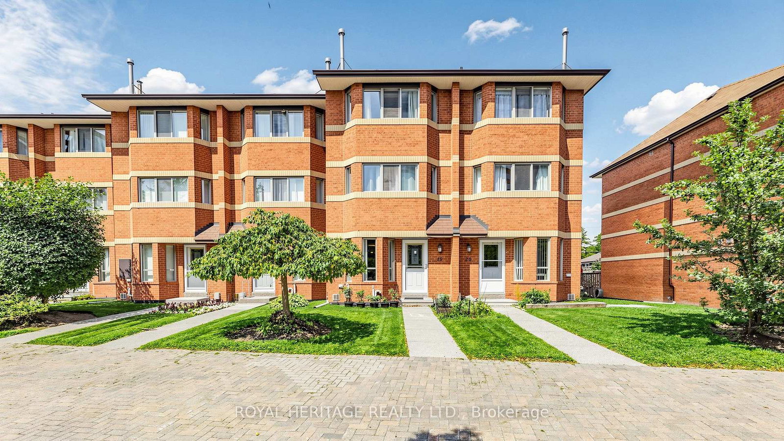 2472-eglinton-avenue-e-toronto-scarborough-ontario-e13666414