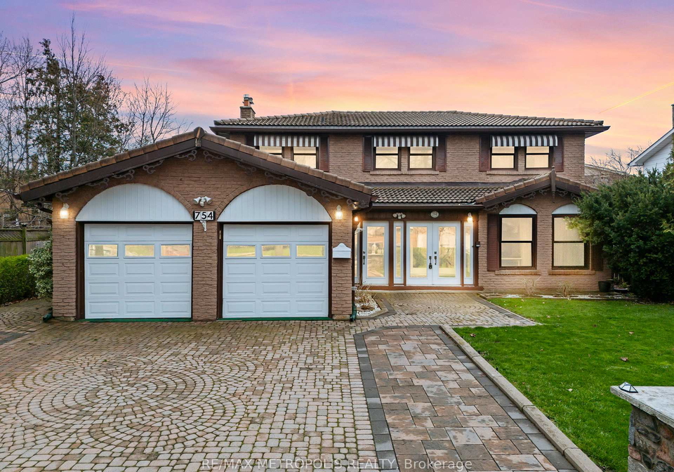 754-eyer-drive-pickering-ontario-e13666776