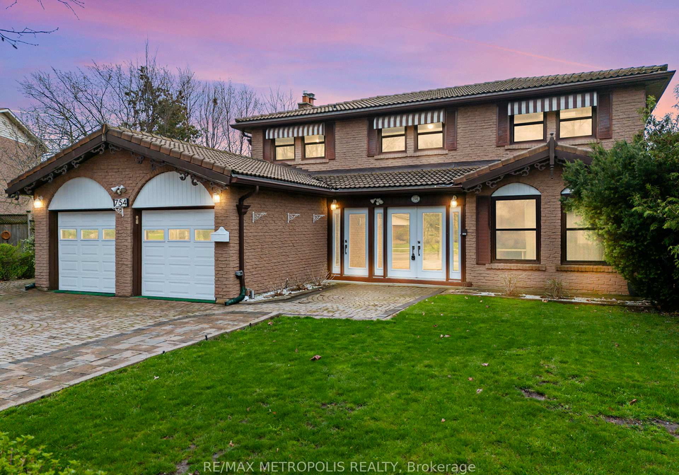 754-eyer-drive-pickering-ontario-e13666776