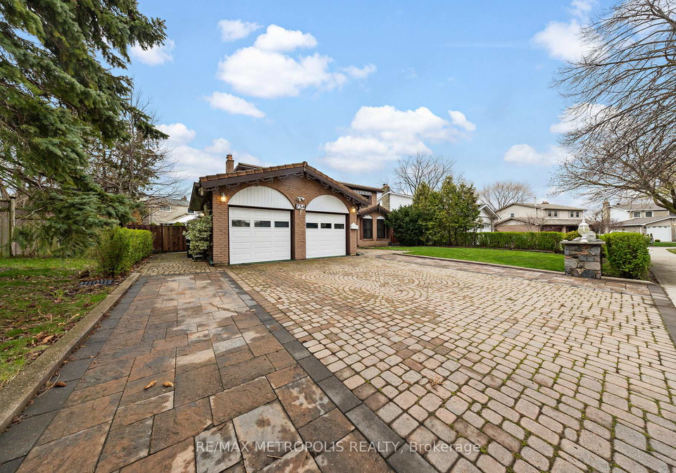 754-eyer-drive-pickering-ontario-e13666776