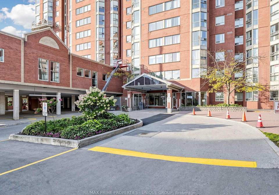2460-eglinton-avenue-e-toronto-scarborough-ontario-e13666934
