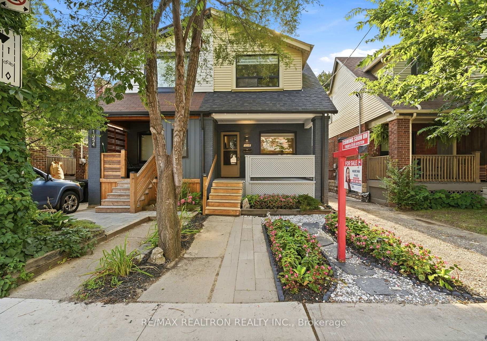 1056-woodbine-avenue-w-toronto-east-york-ontario-e13667172