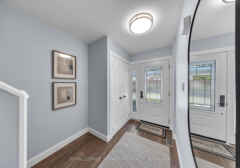 53-banner-crescent-ajax-ontario-e13667462