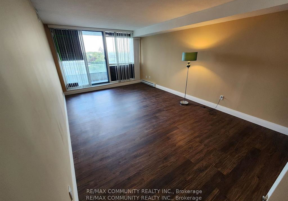4727-sheppard-avenue-toronto-scarborough-ontario-e13667472