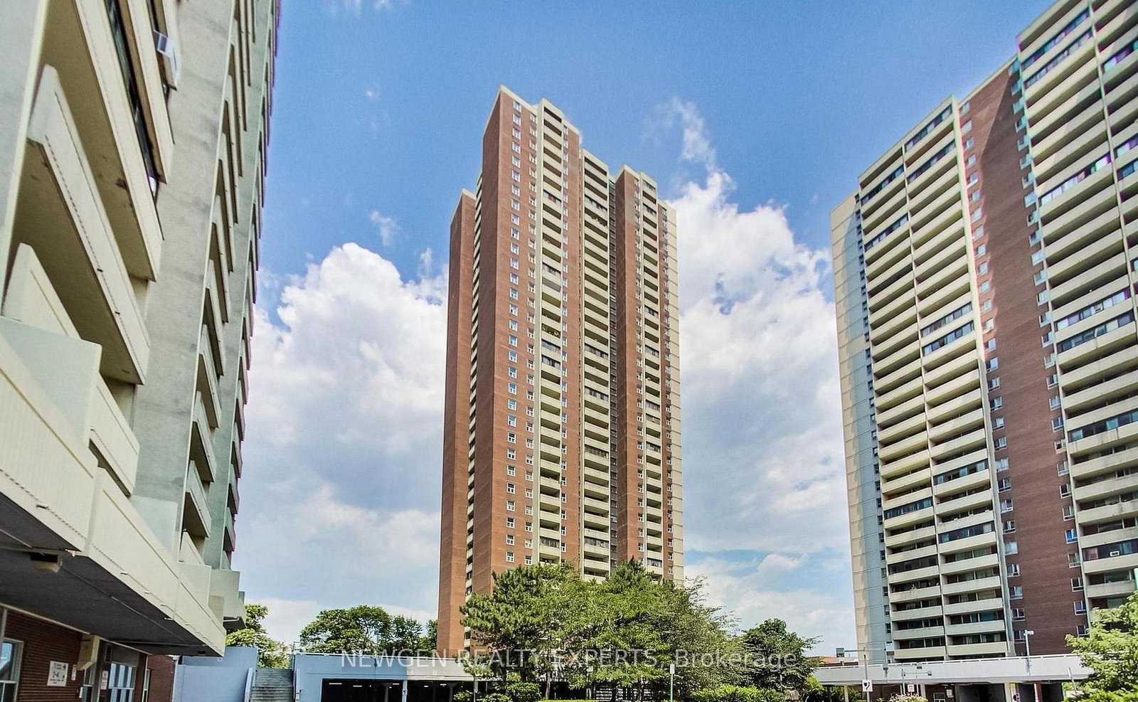 3-massey-square-toronto-east-york-ontario-e13667566