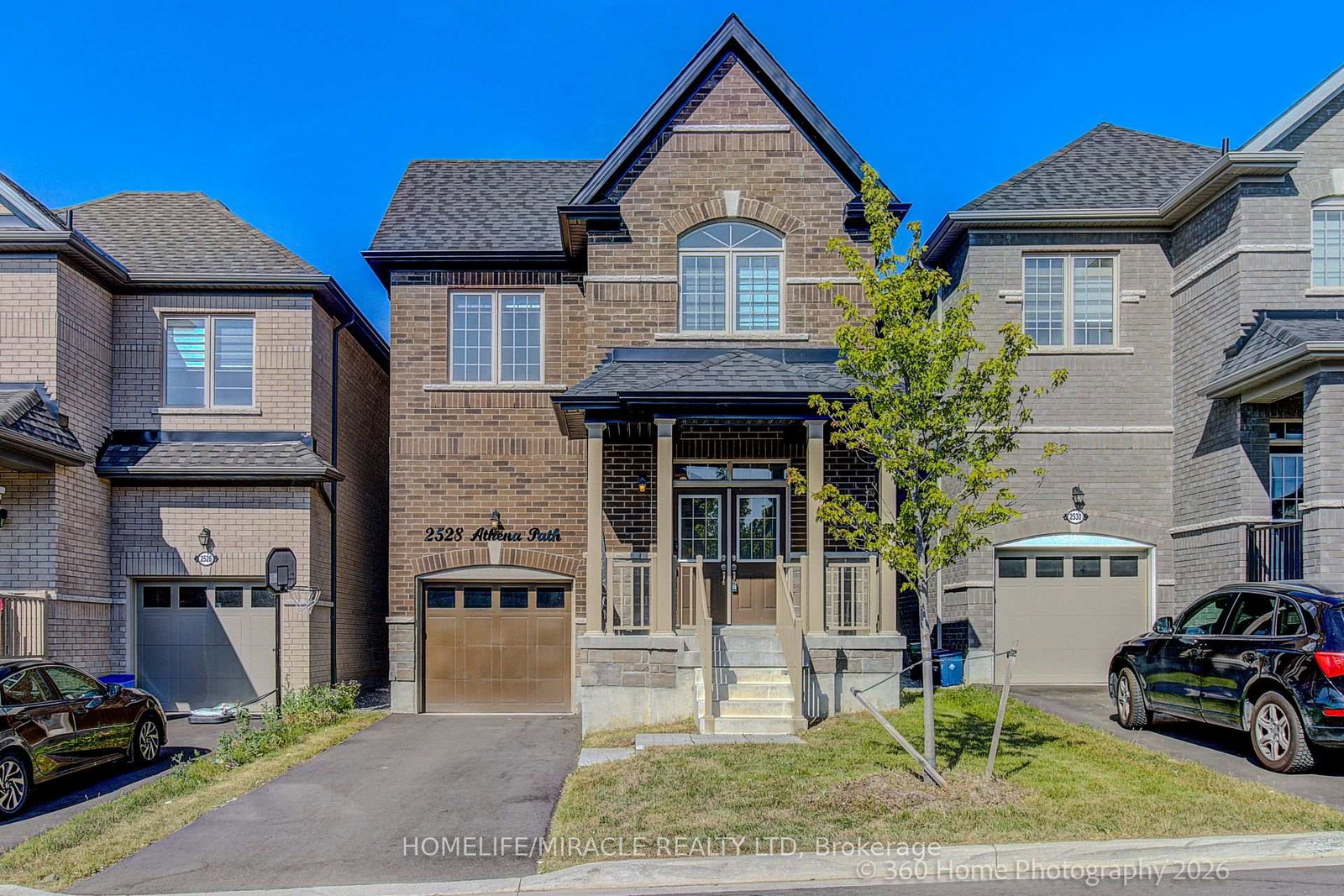 2528-athena-path-pickering-ontario-e13668158