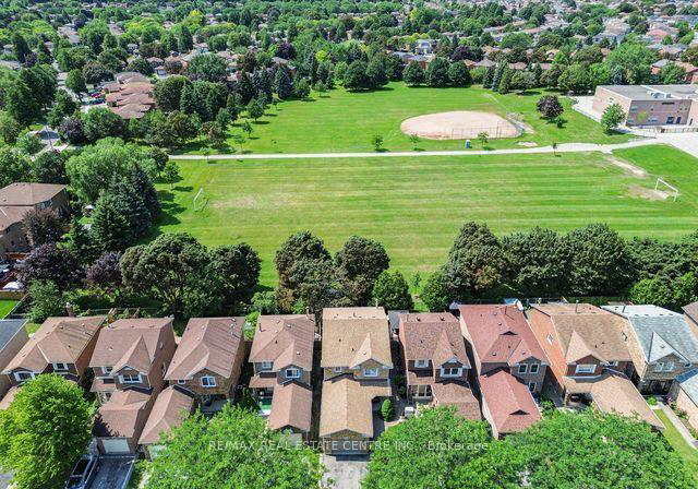 38-tresher-court-ajax-ontario-e13668170