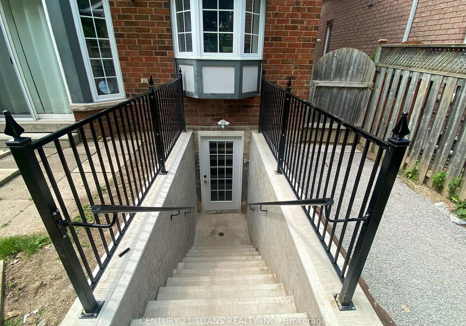 165-elizabeth-street-ajax-ontario-e13668382