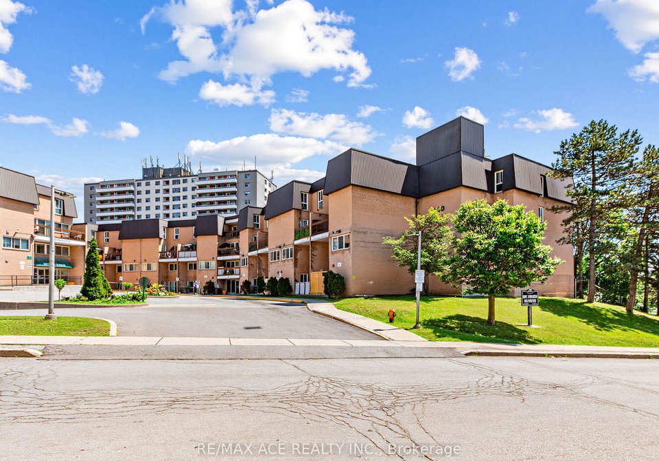 100-mornelle-court-toronto-scarborough-ontario-e13669018