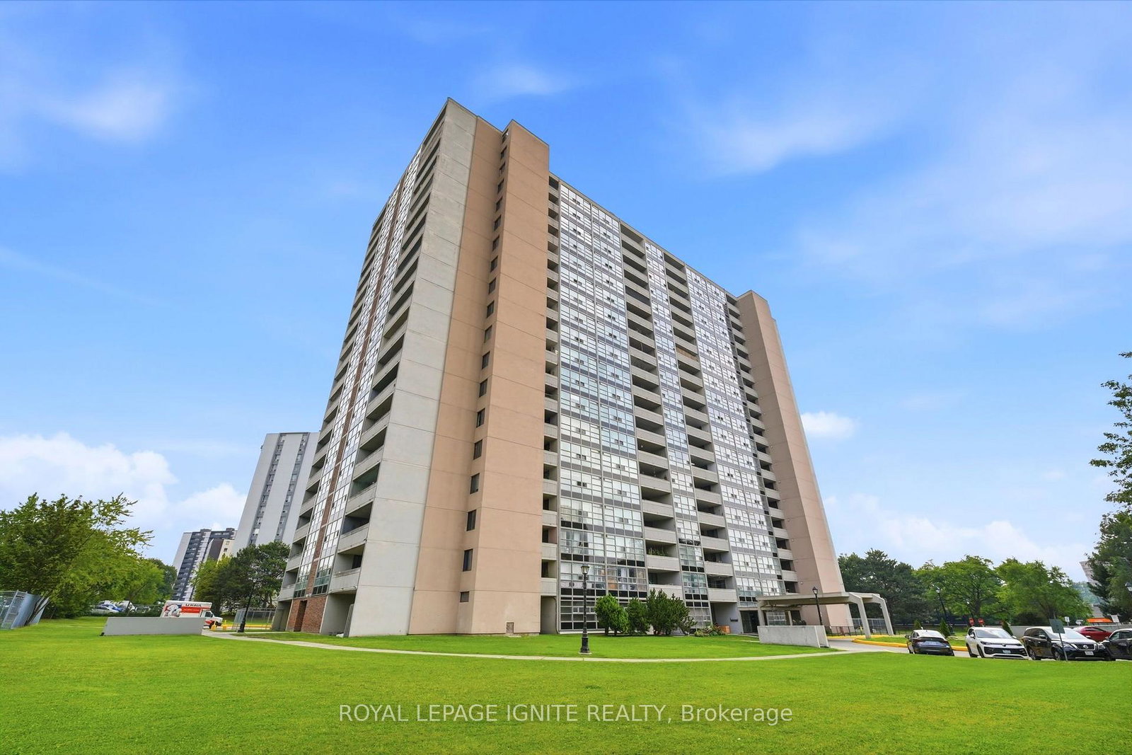 3380-eglinton-avenue-toronto-scarborough-ontario-e13669356