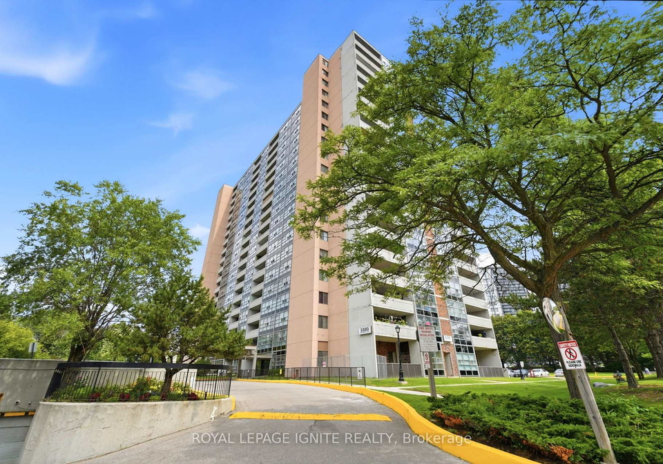 3380-eglinton-avenue-toronto-scarborough-ontario-e13669356