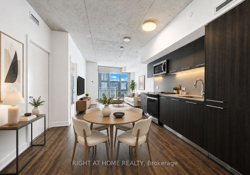 45-baseball-place-toronto-toronto-ontario-e13669408