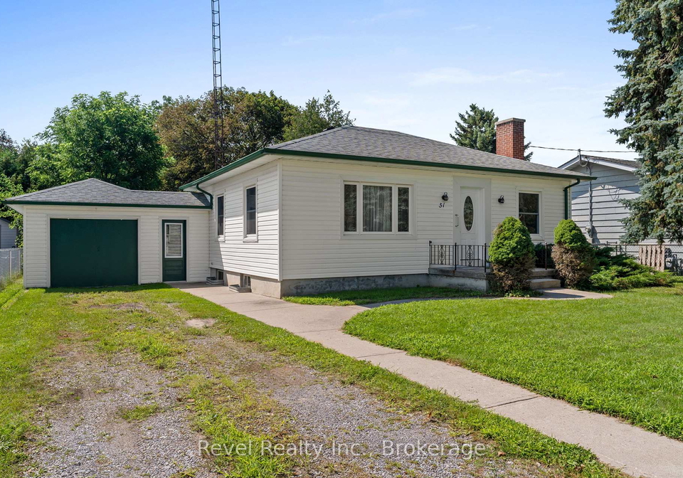 51-cobbledick-street-clarington-ontario-e13669900