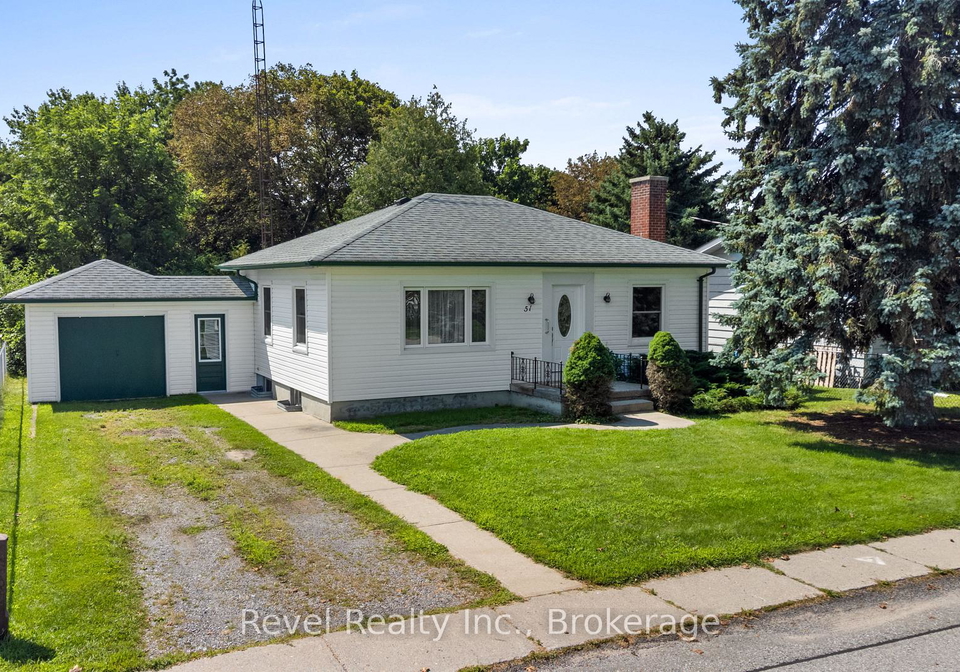 51-cobbledick-street-clarington-ontario-e13669900
