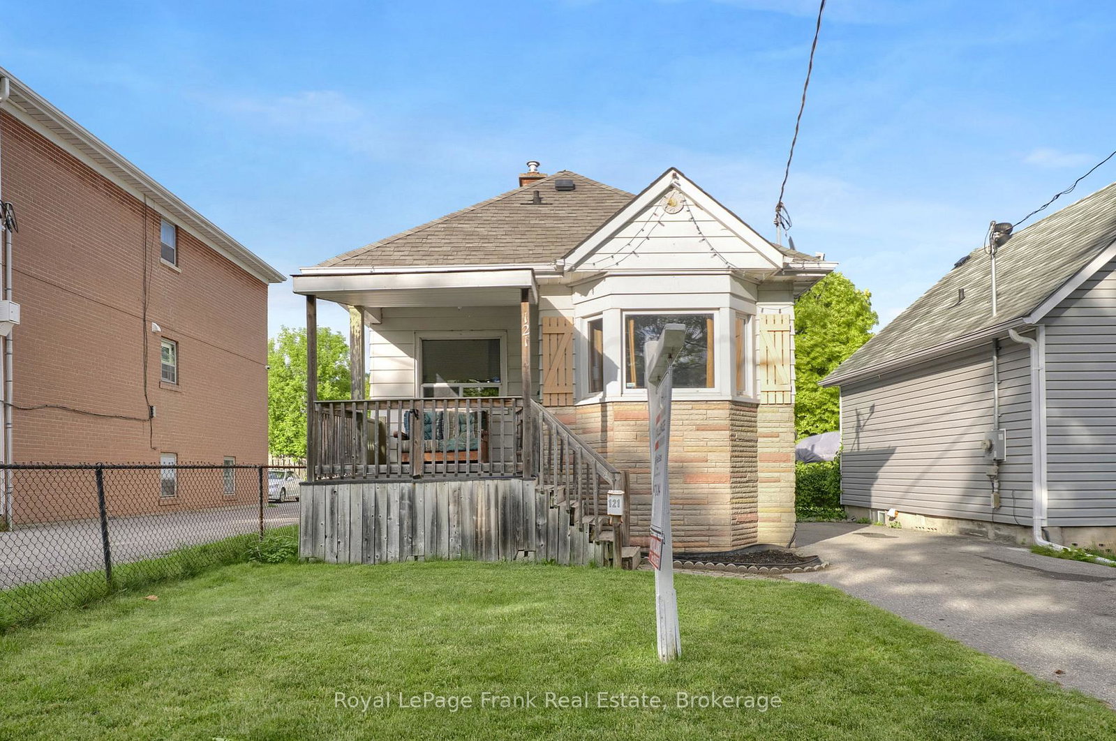 121-cromwell-avenue-oshawa-ontario-e13670038