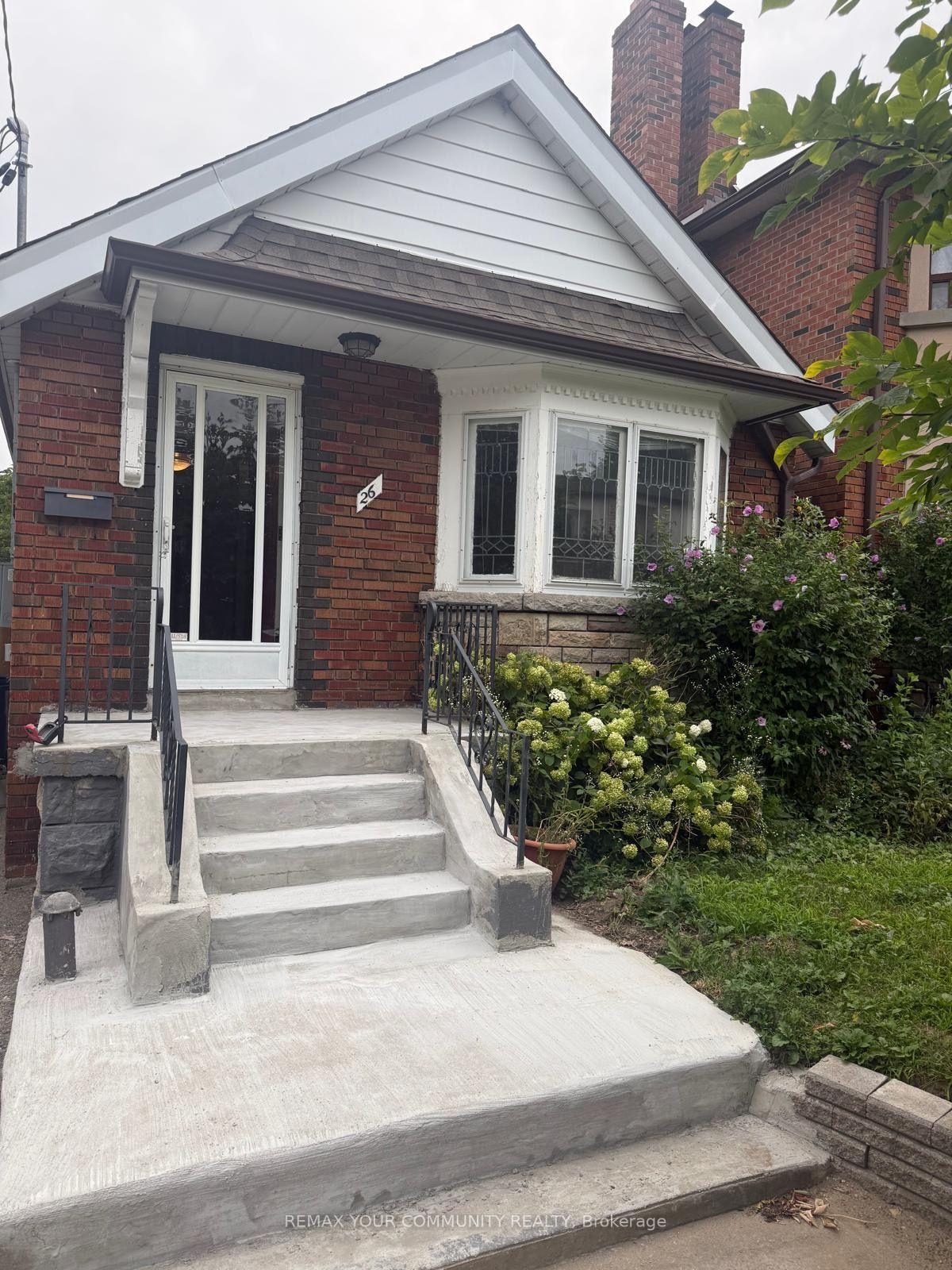 26-elmsdale-road-w-toronto-east-york-ontario-e13670110