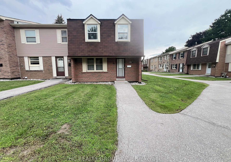 2061-bridletowne-circle-toronto-scarborough-ontario-e13670668