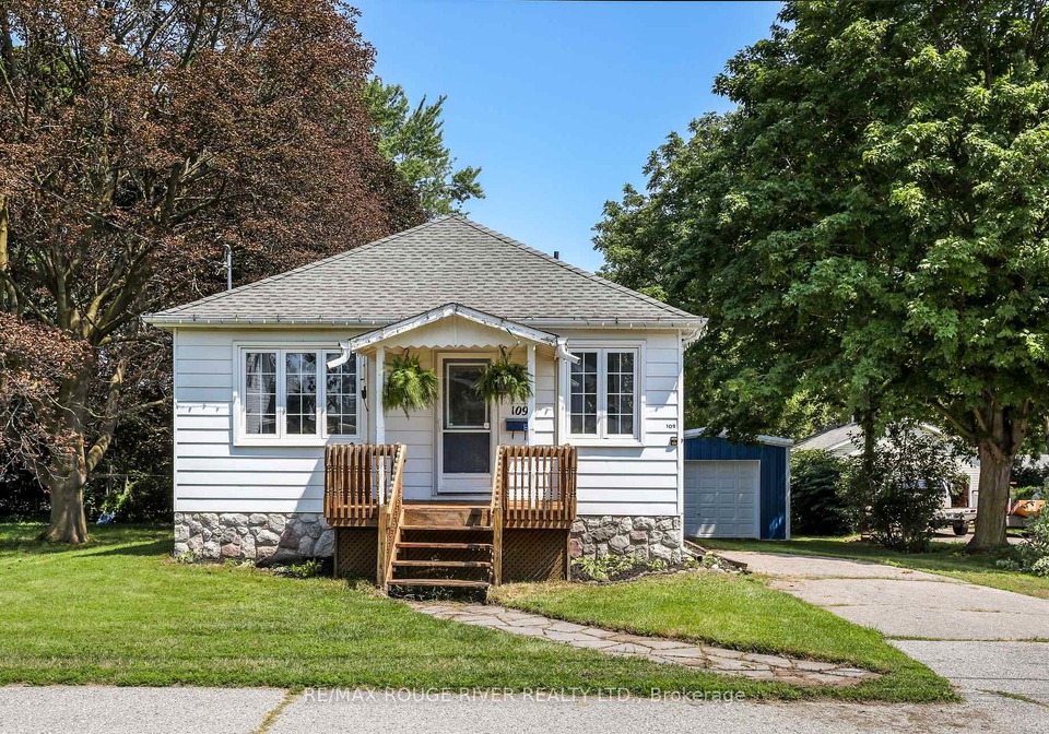 109-elgin-street-clarington-ontario-e13670696