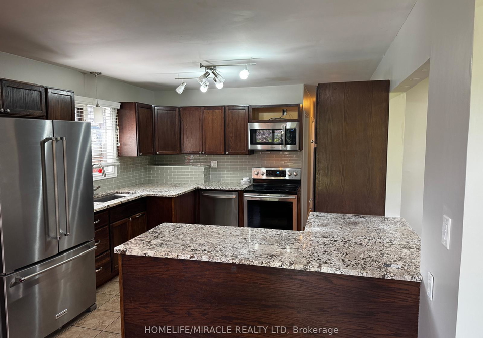 920-willowdale-avenue-oshawa-ontario-e13670908