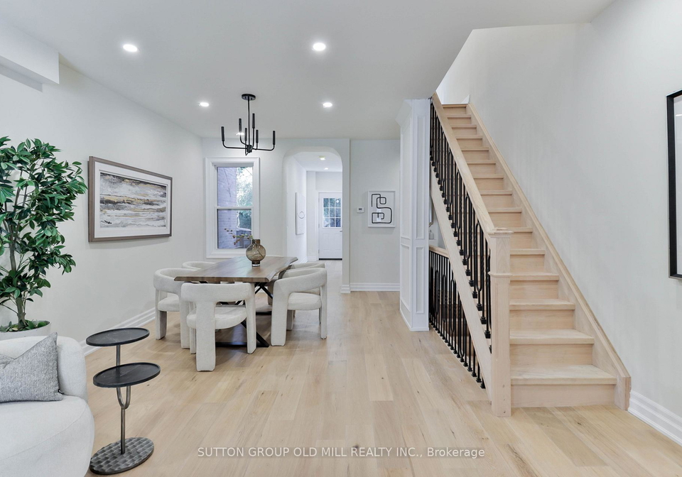 28-eastmount-avenue-toronto-east-york-ontario-e13670982