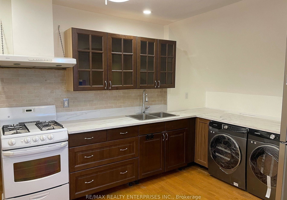 488-logan-avenue-toronto-toronto-ontario-e13671076