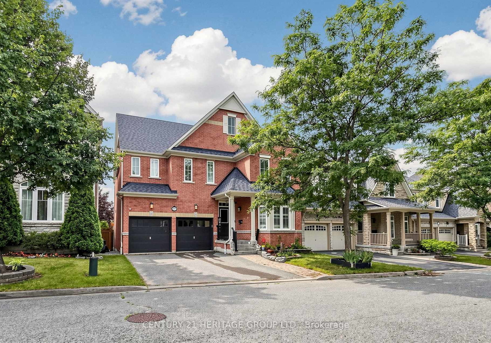 27-byram-downs-street-ajax-ontario-e13671372