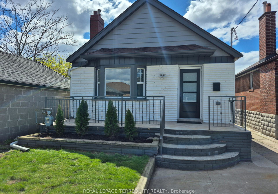 40-leroy-avenue-toronto-east-york-ontario-e13671958