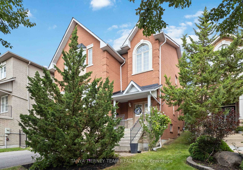1775-spartan-court-pickering-ontario-e13671968