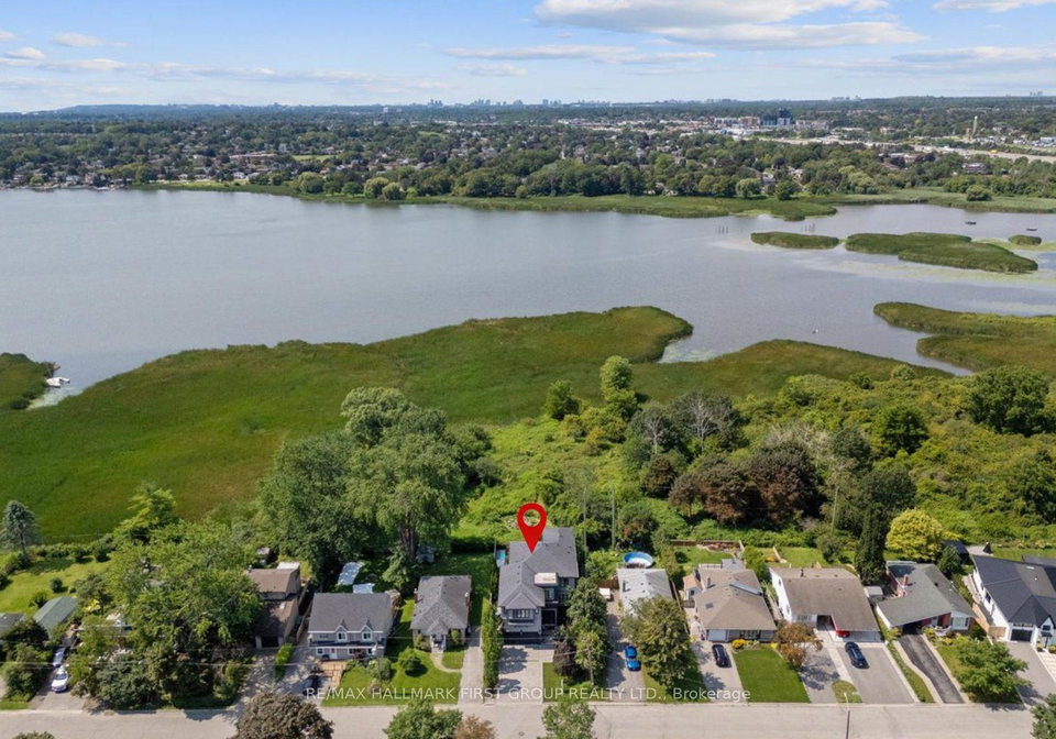 830-fairview-avenue-pickering-ontario-e13672572