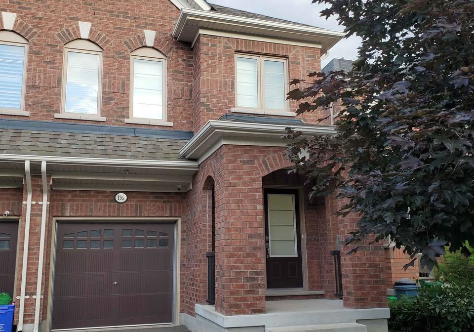 199-lady-angela-avenue-oshawa-ontario-e13672774