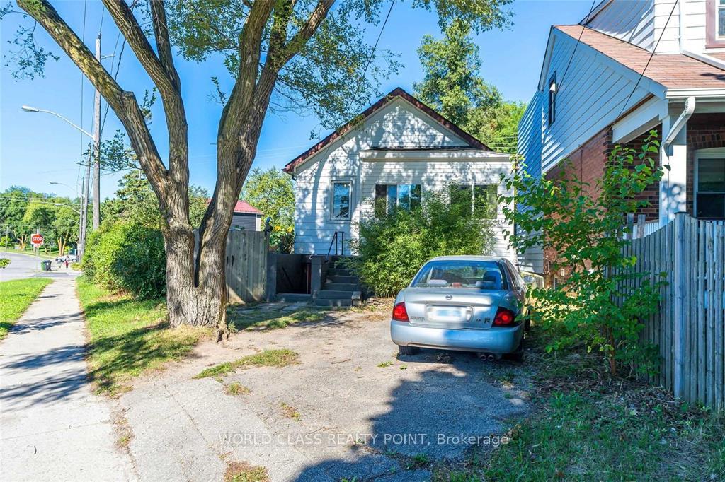1-mcintosh-street-toronto-scarborough-ontario-e13673112