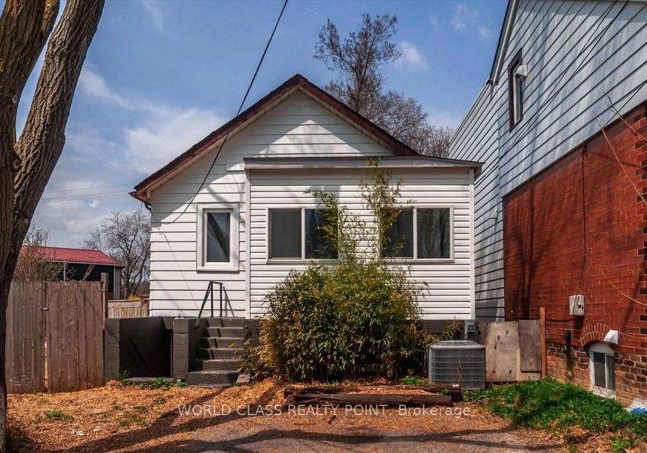 1-mcintosh-street-toronto-scarborough-ontario-e13673112