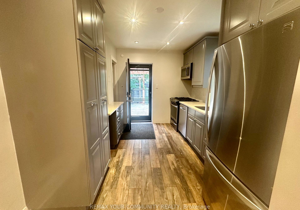 5-lawlor-avenue-toronto-toronto-ontario-e13673390