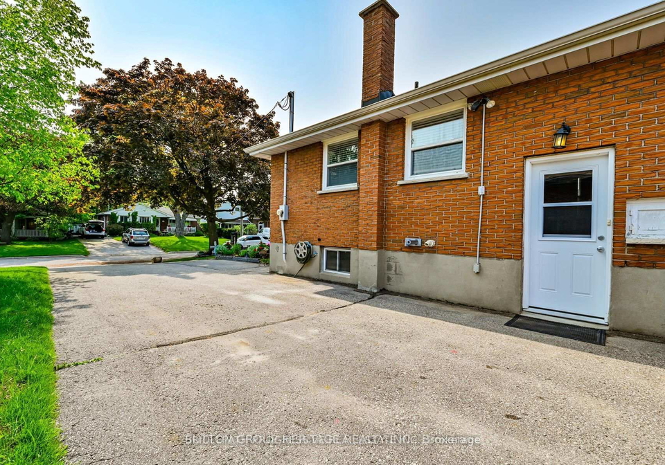 621-wychwood-street-oshawa-ontario-e13673552