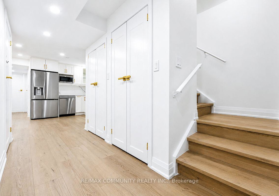8-capstan-court-whitby-ontario-e13673624