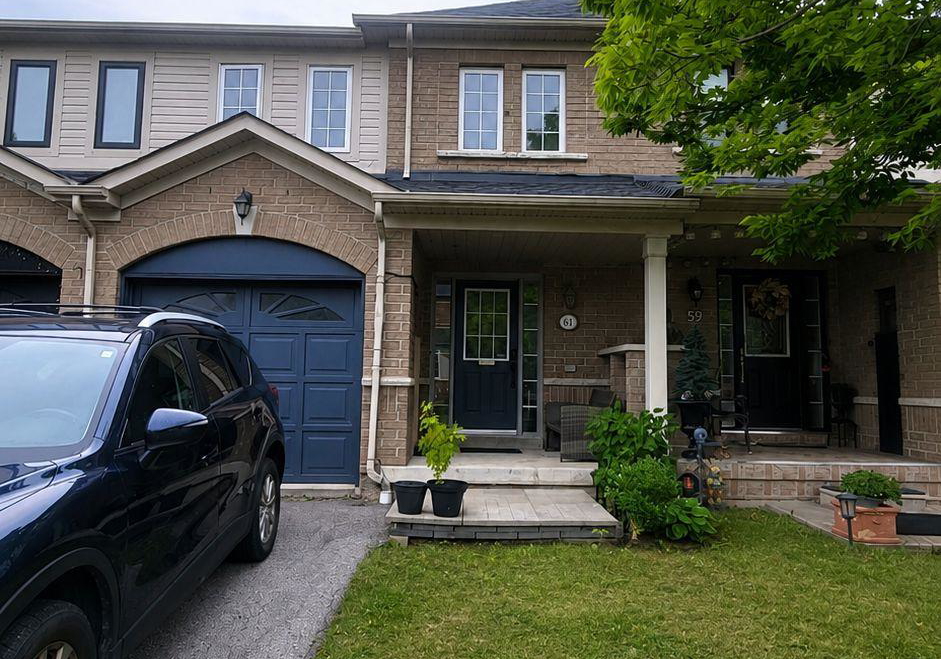 61-beer-crescent-ajax-ontario-e13673748