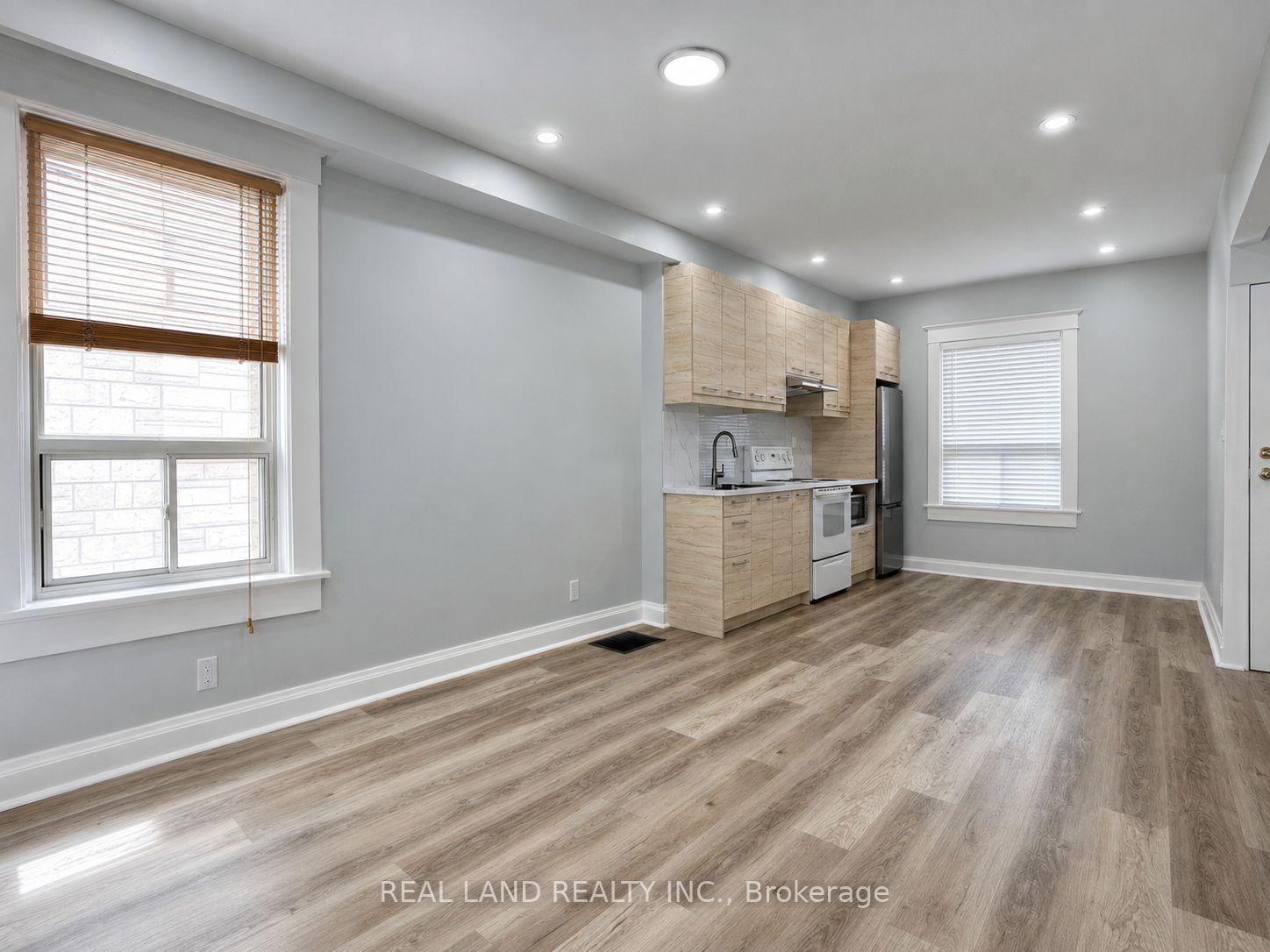 225-coxwell-avenue-toronto-toronto-ontario-e13674100