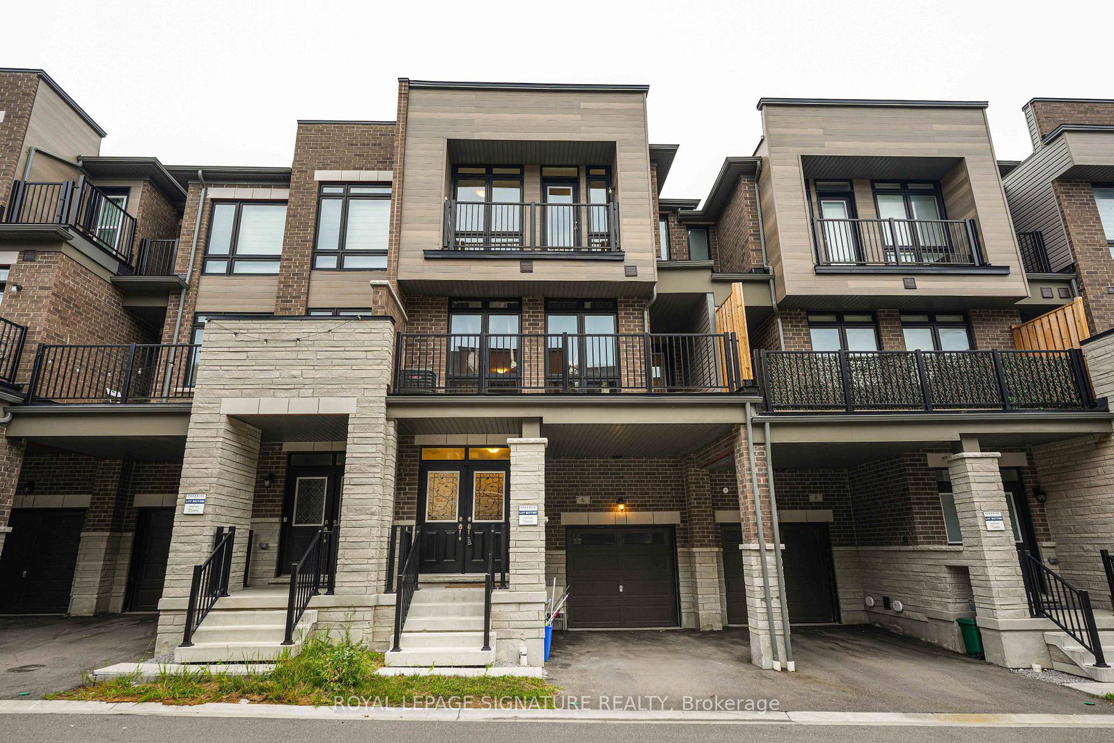 6-ginno-lane-ajax-ontario-e13674888