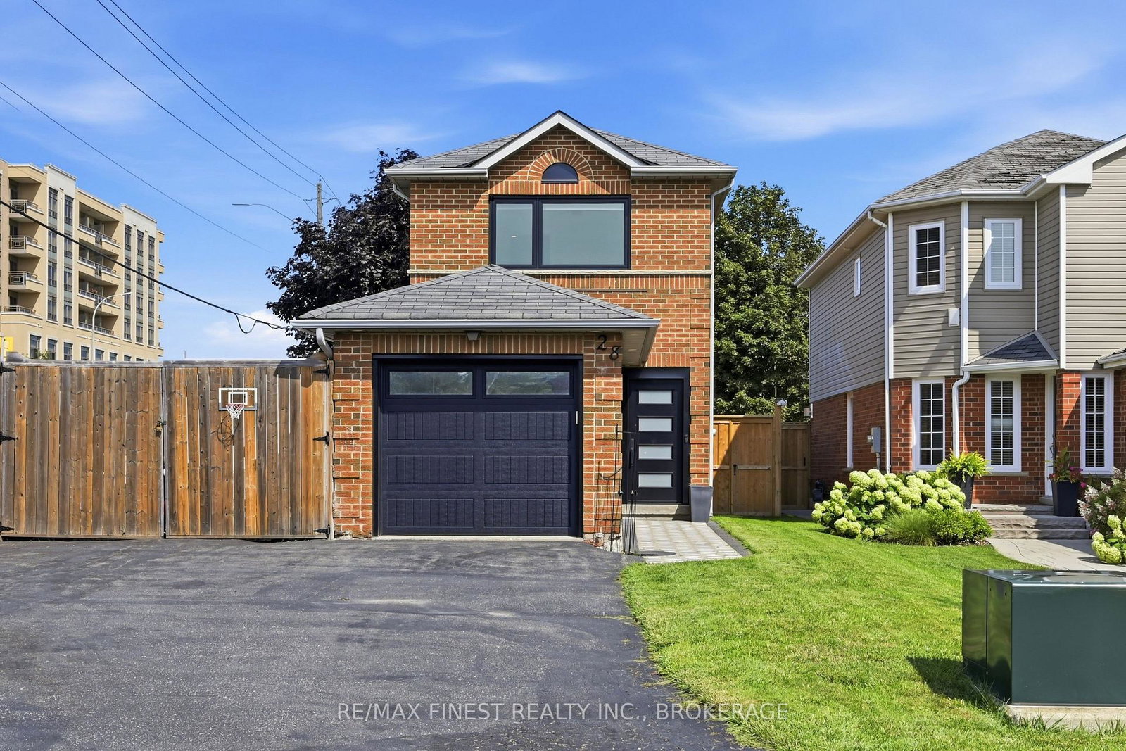 28-melborne-court-whitby-ontario-e13675616