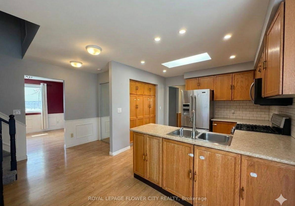 5-pinedale-crescent-clarington-ontario-e13675694