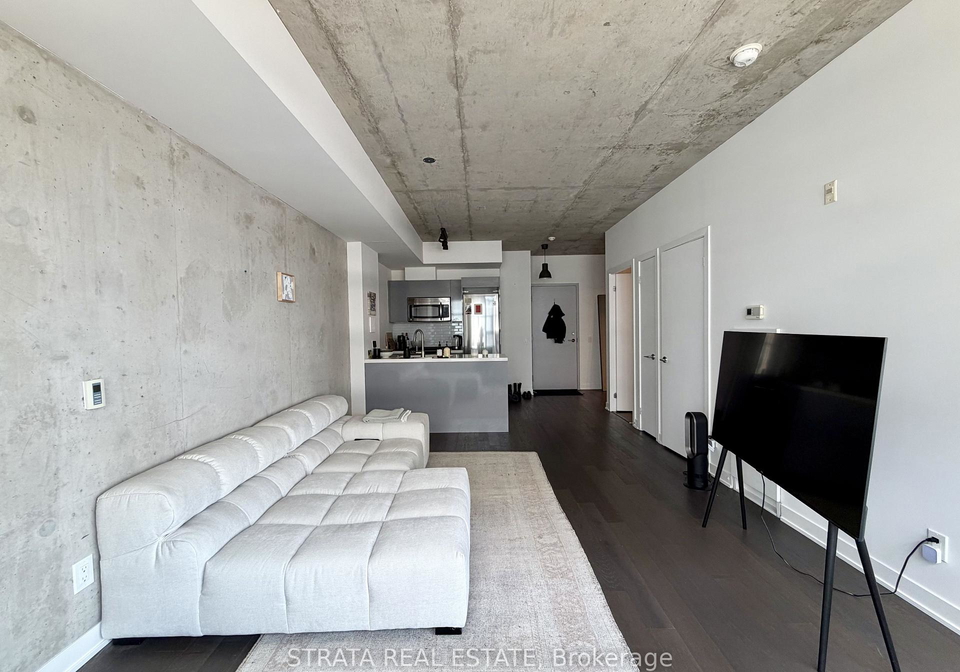 1201-dundas-street-e-toronto-toronto-ontario-e13675924