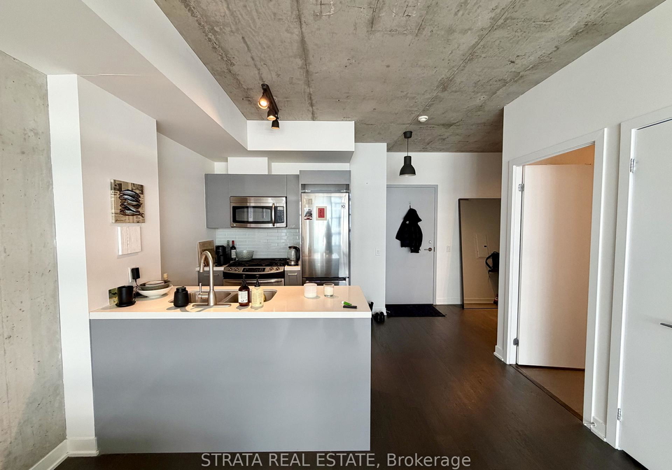 1201-dundas-street-e-toronto-toronto-ontario-e13675924