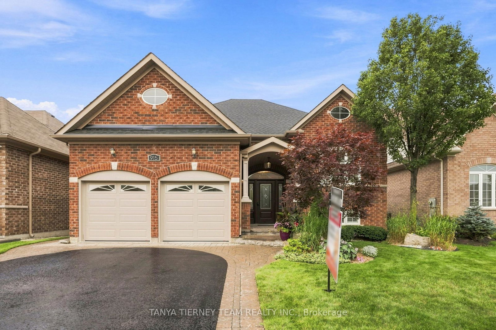 915-black-cherry-drive-oshawa-ontario-e13676084