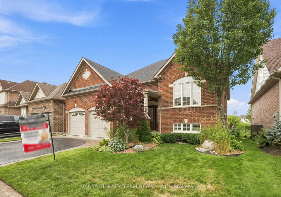 915-black-cherry-drive-oshawa-ontario-e13676084