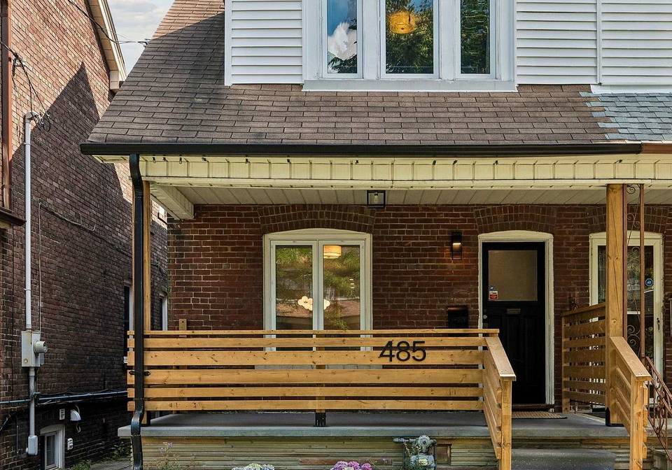 485-strathmore-boulevard-toronto-east-york-ontario-e13676476