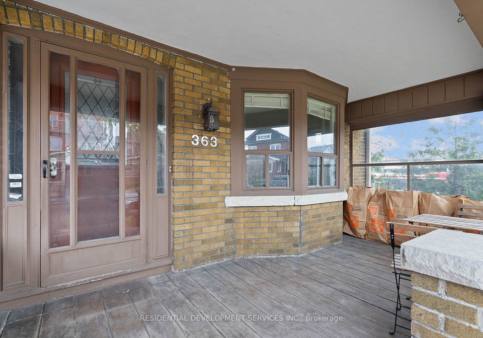 363-strathmore-boulevard-toronto-east-york-ontario-e13676506