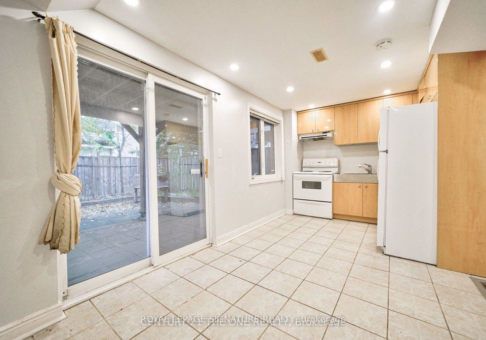 76-highhill-drive-toronto-scarborough-ontario-e13676608