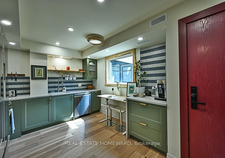 254-rhodes-avenue-toronto-toronto-ontario-e13676704