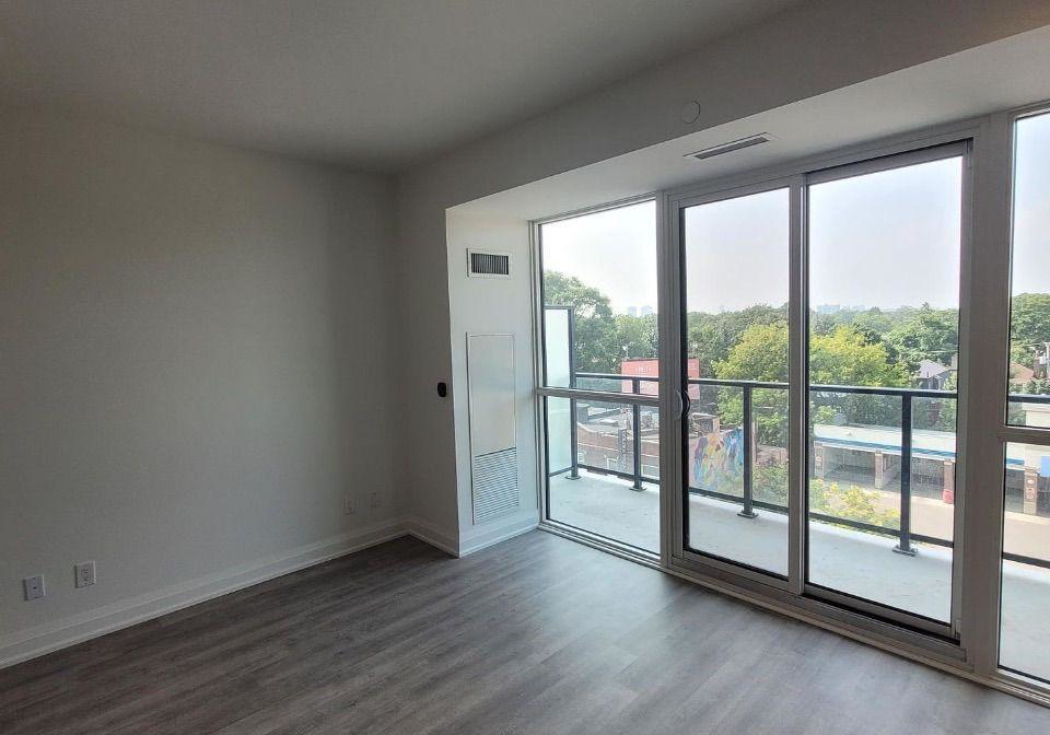 2369-danforth-avenue-toronto-toronto-ontario-e13677118